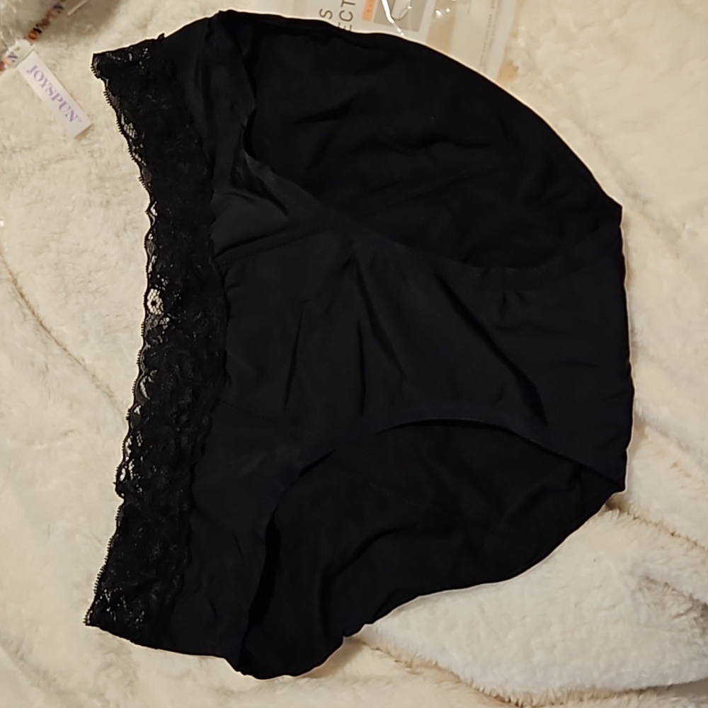 Period panties, hiphugger